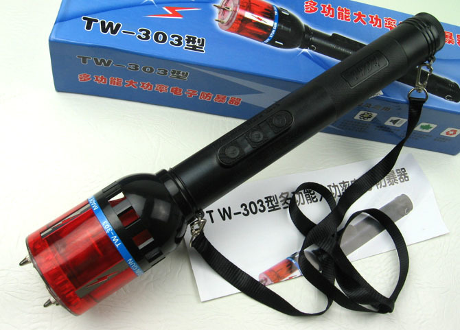 TW-303型多功能大功率防暴電擊器 TW-303型多功能大功率防暴電擊器